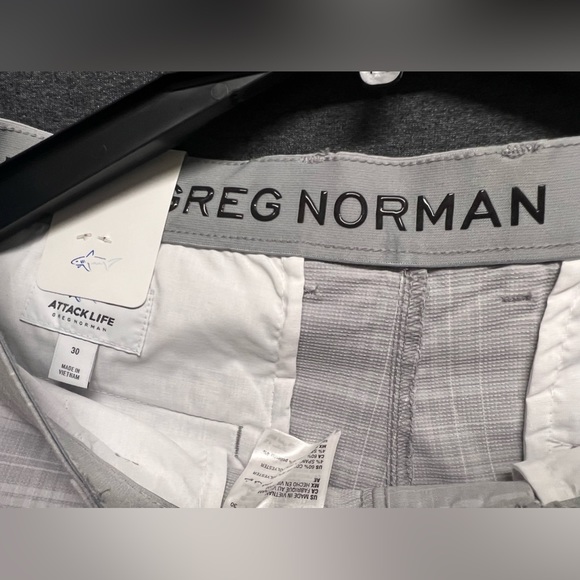 💥3/$15💥NWT Greg Norman Men’s Performance Fairway Shorts - Size 30, Color Silver - Picture 5 of 11